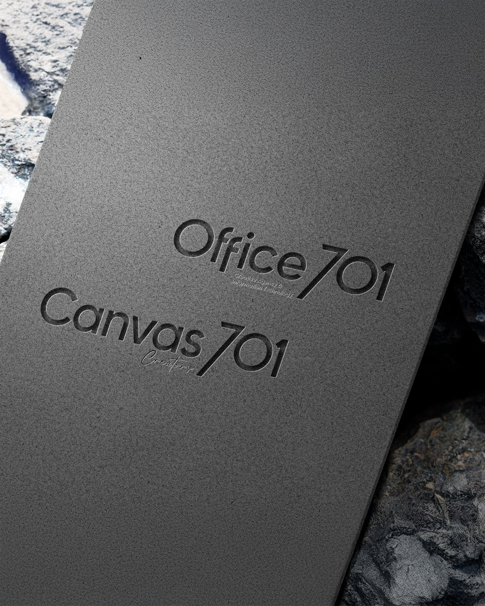 Canvas701 | Biz Kimiz Görseli